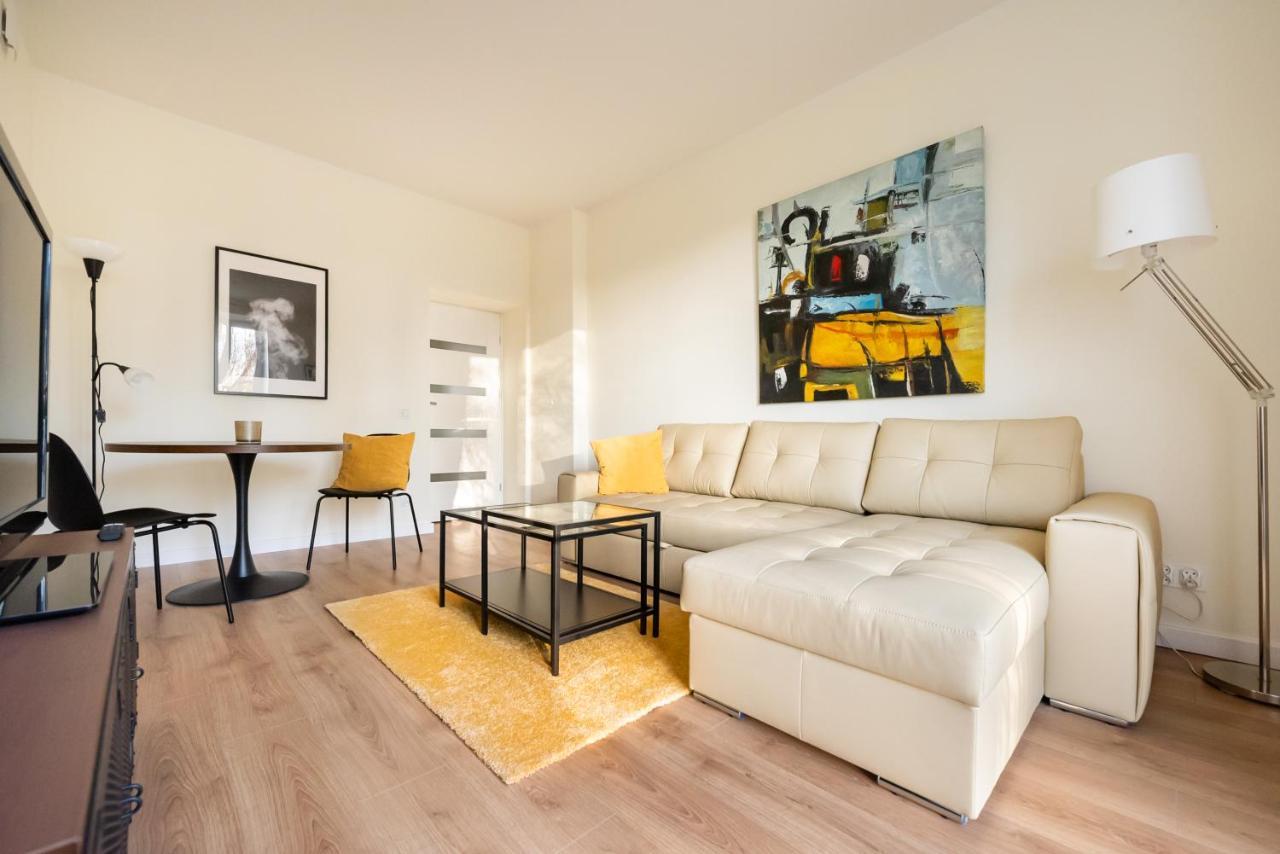Ochota Sunny Apartment Varsavia Esterno foto