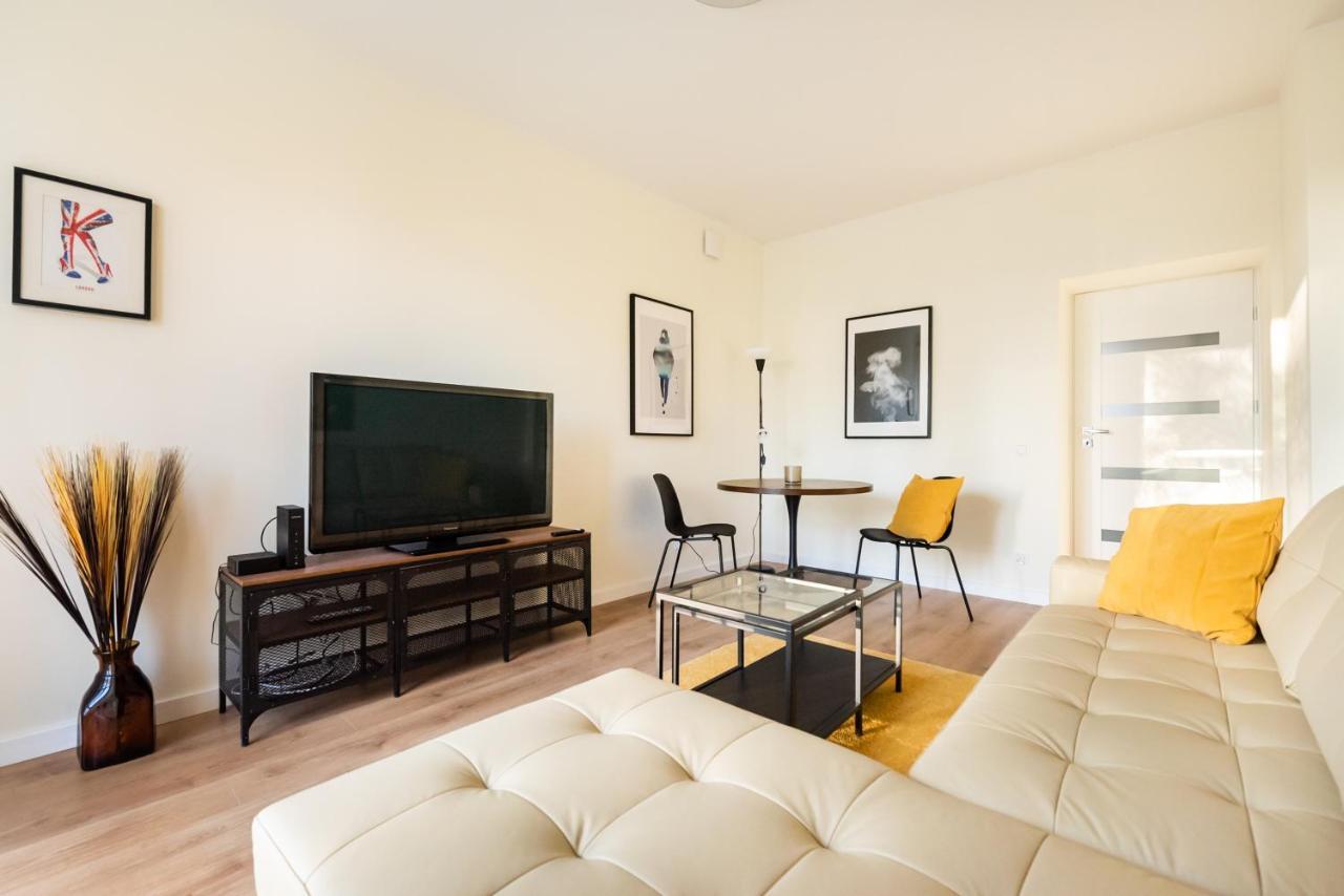 Ochota Sunny Apartment Varsavia Esterno foto